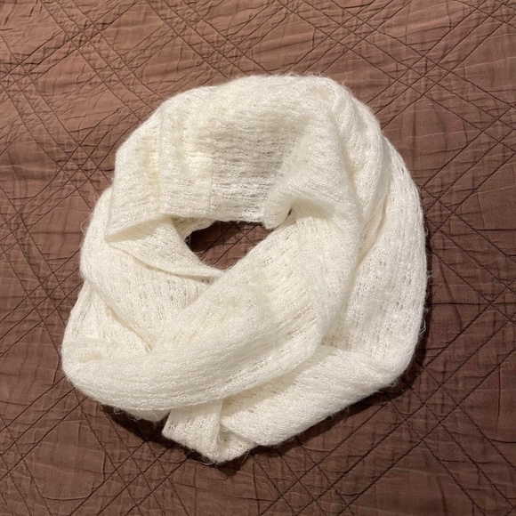 White Infinity Scarf - Picture 1 of 1